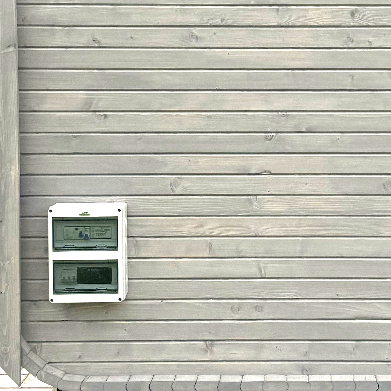 Skrzynka elektryczna do sterowania piecem sauny