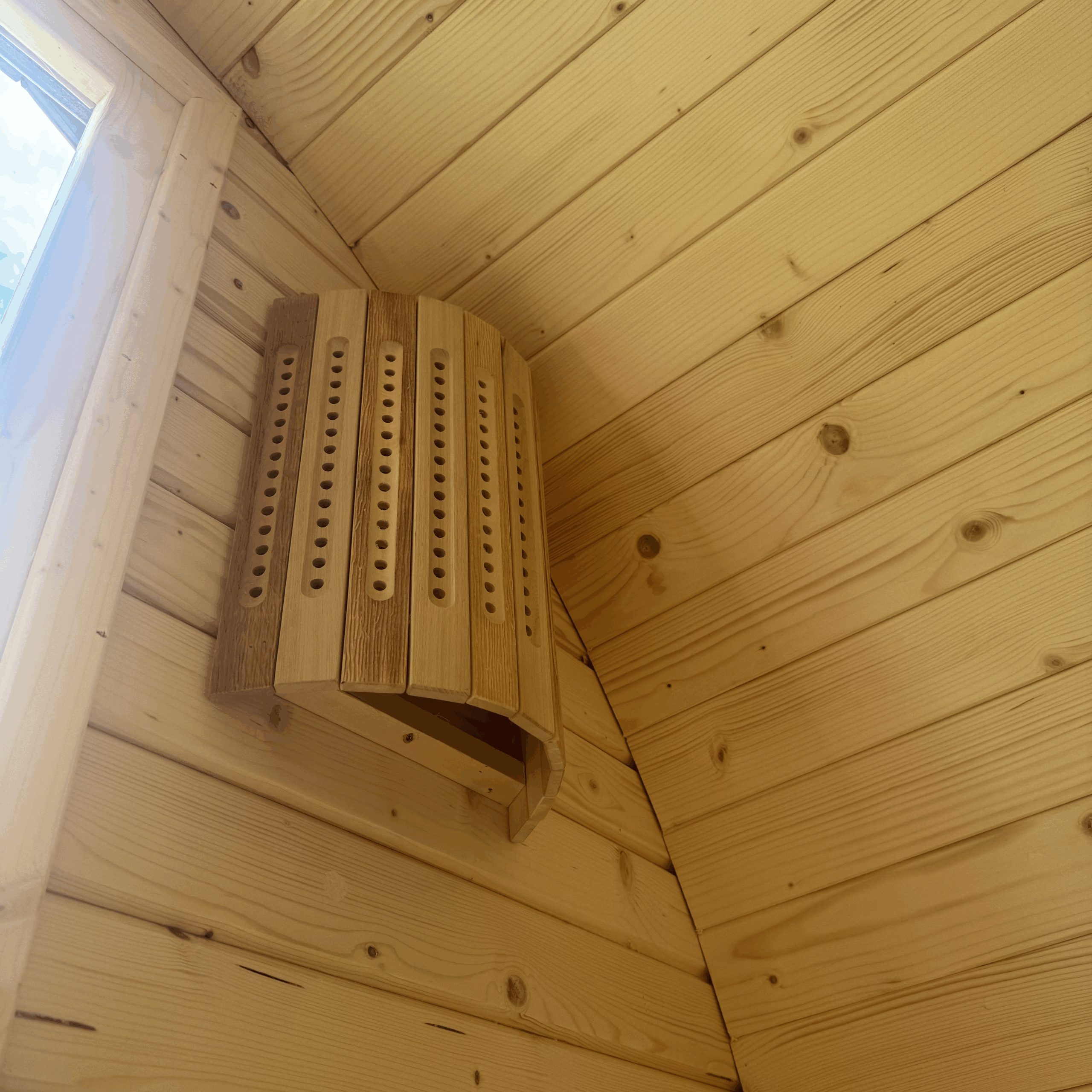 Stylowy kinkiet do wnętrz – sauna i łazienka