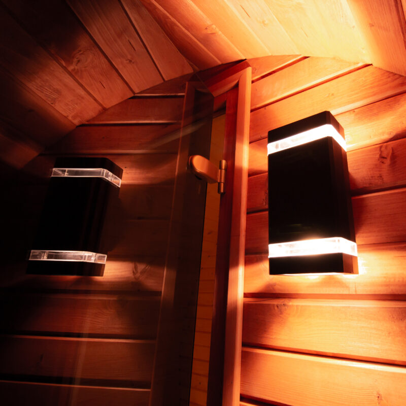 Kinkiet zewnętrzny LED – oświetlenie ogrodowe i elewacyjne