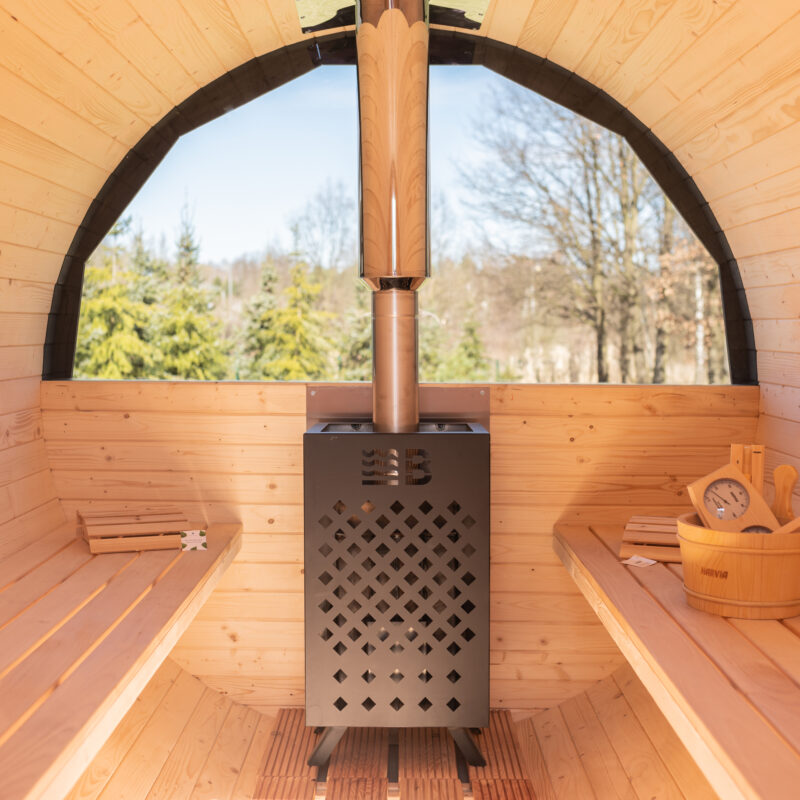Piec na drewno Exclusive – elegancki wygląd w saunie beczkowej
